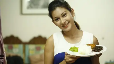 রাতে এড়িয়ে চলুন এই ৮ ধরনের খাবার, স্বাস্থ্যকর ঘুমের জন্য জানুন