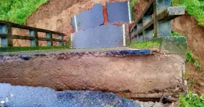ব্রিজঘাট সেতু ধসে রাঙামাটি-বান্দরবান সড়ক যোগাযোগ বিচ্ছিন্ন