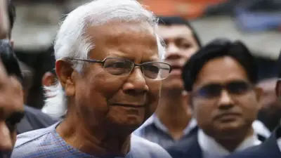 ড. ইউনূসসহ ৪ জনের বিরুদ্ধে মামলার আবেদন, রাষ্ট্রপতি ‘সবার আগে বাংলাদেশ’ নীতিতে আধুনিক হচ্ছে সশস্ত্র বাহিনী