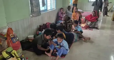 চট্টগ্রামে পাহাড় ধসের ঝুঁকি: বসতি ছাড়ছে না মানুষ, প্রশাসন হতবাক