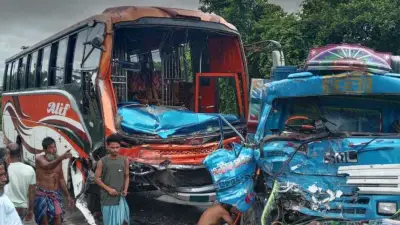 ঢাকা-বরিশাল মহাসড়কে বাস-ট্রাক সংঘর্ষে আহত ৭, ৯ অঞ্চলে ঝড়ের আভাস