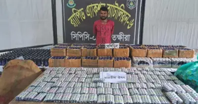 শ্যামনগরে বিপুল মাদক ও ভারতীয় ওষুধসহ মাদক ব্যবসায়ী গ্রেফতার