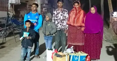 বজরংগী ভাইজানের বাস্তব রূপ: সাত মাস পর বাবার কোলে ফিরল নবজাতক ‘আপন’