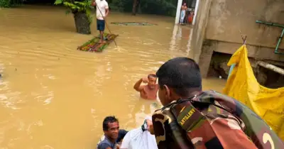 চট্টগ্রামের পাঁচ জেলায় বন্যা-পাহাড়ধসে ৪৩ জনের মৃত্যু, আট লাখের বেশি মানুষ ক্ষতিগ্রস্ত