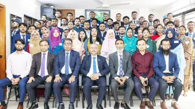 ফ্রান্স সেমিফাইনালে, মরক্কোকে ২-০ গোলে হারিয়ে