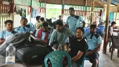 ভারী বর্ষণে থানচিতে আটকে পড়া ৯০ পর্যটক উদ্ধার