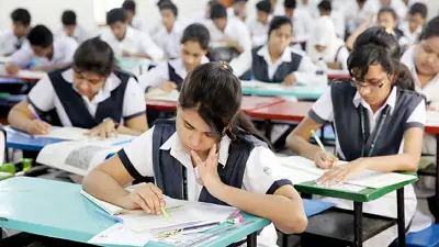 এইচএসসি পরীক্ষায় ৩৬ শতাংশ শিক্ষার্থী অংশ নিচ্ছে না, যা অস্বাভাবিক বেশি