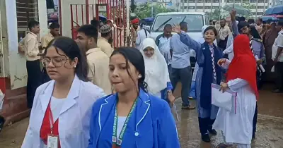 ময়মনসিংহ বোর্ডে এইচএসসি পরীক্ষা শুরু, ৭৩ হাজারের বেশি পরীক্ষার্থী