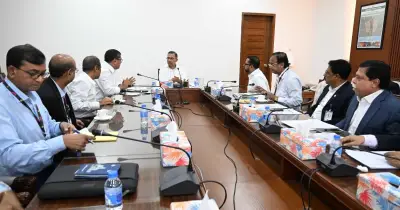 গুলশান-বারিধারা লেকে অবৈধ বর্জ্য লাইন বন্ধের নির্দেশ প্রধানমন্ত্রীর