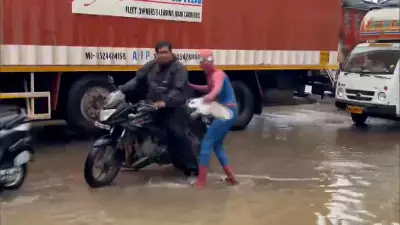ভারতীয় কোস্ট গার্ডের হেলিকপ্টার বিধ্বস্ত, ২ পাইলট নিহত