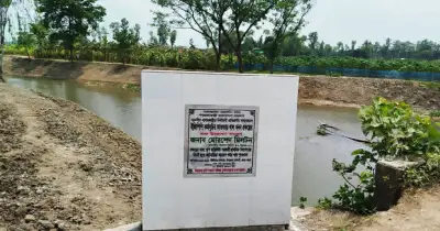 বগুড়ায় খাল পুনর্খননে শ্রমিক তালিকায় অনিয়ম: চেয়ারম্যান-মেম্বার-শিক্ষকের নাম