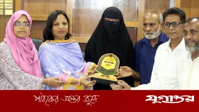 ৮ মাসে ৩০ পারা কুরআন হাতে লিখে নজির সুরাইয়া জান্নাতের