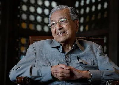 মালয়েশিয়ার সাবেক প্রধানমন্ত্রী মাহাথির মোহাম্মদের ১০১তম জন্মদিন