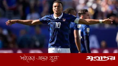 বিশ্বকাপে নতুন রেকর্ড, মেসিকে ছুঁলেন এমবাপ্পে