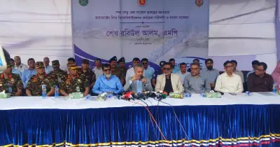 পদ্মা রেলসেতুর মাটি অপসারণ প্রকল্পের অংশ, ঝুঁকি নেই: মন্ত্রী