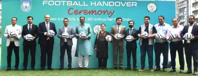 পাকিস্তান বিএফএফকে ১ হাজার ফুটবল উপহার দিয়েছে