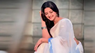 গ্রেপ্তারকাণ্ডে বিস্ফোরক মন্তব্য পরীমণির, সংস্কারের নামে জনদুর্ভোগ