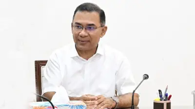 গুলশান লেকের পরিবেশ রক্ষায় সমন্বিত বর্জ্য ব্যবস্থাপনার নির্দেশ প্রধানমন্ত্রীর
