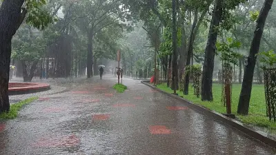 বৃষ্টির সৌন্দর্যে ভেসে গেছে বাংলাদেশের নানা প্রান্ত