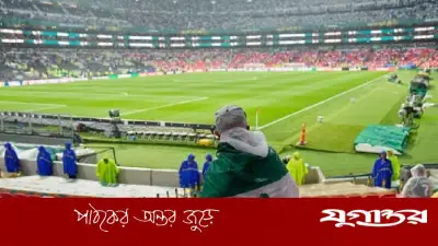 ঝড়ের কারণে দেরিতে শুরু মেক্সিকো-ইকুয়েডর বিশ্বকাপ ম্যাচ