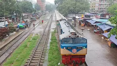 পাঁচ দিন পর চট্টগ্রাম-কক্সবাজার রুটে ট্রেন চলাচল শুরু, প্রাথমিকের শিক্ষার্থীদের জন্য বড় সুখবর