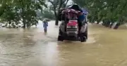 পাহাড়ি ঢলে সাজেকে আটকা ৪০০ পর্যটক, জারি ভ্রমণ নিষেধাজ্ঞা