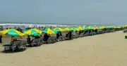 টানা চার দিনের বৈরী আবহাওয়ায় কক্সবাজারে পর্যটন খাতে শত কোটি টাকার ক্ষতি
