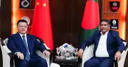 প্রতিরক্ষা উপদেষ্টার সাথে চীনা রাষ্ট্রদূতের সাক্ষাৎ: সহযোগিতা জোরদারের অঙ্গীকার