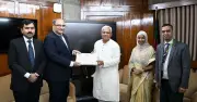 পাকিস্তানের হাইকমিশনারের সাথে বাংলাদেশের মন্ত্রীর সাক্ষাৎ: নারী শিক্ষা ও বাণিজ্য আলোচনা