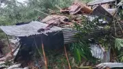 সীতাকুণ্ডে পাহাড় ধসে শিশুর মৃত্যু, আহত মা-বাবা