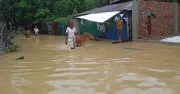 চট্টগ্রামে বন্যায় ৭.৫৪ লাখ মানুষ পানিবন্দি, সেনাবাহিনী উদ্ধারে নামছে