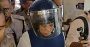 বঙ্গবাজার আগুনে ৫০০ কোটি টাকা ক্ষতি: সাবেক এমপি আফজাল হোসেনকে গ্রেপ্তার দেখানোর আদেশ