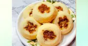মুড়ি দিয়ে তৈরি সুস্বাদু ভাপা পিঠা: সহজ রেসিপি