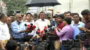 সায়েদাবাদ বাস টার্মিনালে ডিএসসিসির উচ্ছেদ অভিযান, বিকল্প বাজারে পোশাক রপ্তানিতে ধস