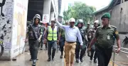 মিরপুর-১০ মেট্রোস্টেশনে উচ্ছেদ অভিযান, যাত্রী চলাচল নির্বিঘ্ন করতে অবৈধ স্থাপনা অপসারণ
