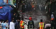 পুরান ঢাকার চকবাজারে হাজি আবুল বাশার মার্কেটে অগ্নিকাণ্ড, ৬ ইউনিটের ১ ঘণ্টা ৪৫ মিনিটের চেষ্টায় আগুন নিয়ন্ত্রণে