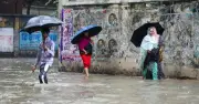 জলাবদ্ধতায় সতর্কতা: কী করবেন না, জানুন প্রাণ বাঁচানোর উপায়