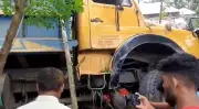 নীলফামারীর ডোমারে ট্রাকের ধাক্কায় ভ্যানের চার যাত্রী নিহত