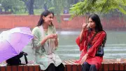 টানা বর্ষণে রাজধানীতে জলাবদ্ধতা, দুর্ভোগে নগরবাসী