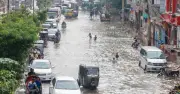 সারাদেশে ভারি বৃষ্টির আভাস, ২০ জেলায় ঝড়ের পূর্বাভাস