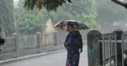 দেশজুড়ে ভারী বৃষ্টিপাত, বন্যা পরিস্থিতির আরও অবনতির আশঙ্কা