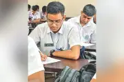 এইচএসসি ইংরেজি ১ম পত্র: উত্তর লেখার কৌশল ও পূর্ণাঙ্গ নির্দেশিকা