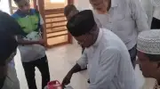 সরকারি সাইকেল নিজের নাতনিকে দিলেন জামায়াত নেতা তাজুল ইসলাম