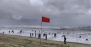 বঙ্গোপসাগরে লঘুচাপ: চার সমুদ্রবন্দরে ৩ নম্বর সতর্কসংকেত