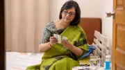 মেনোপজের পর নারীদের নানা শারীরিক ও মানসিক পরিবর্তন ও করণীয়