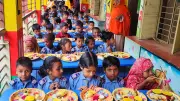নওগাঁ বন্ধুসভার উদ্যোগে শিশুশিক্ষার্থীদের ফল উৎসব অনুষ্ঠিত