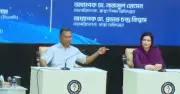 প্রধানমন্ত্রীর রসিকতা: ‘আমার মাথায় হেলথ নেই, উনি আছেন’