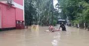 ভয়াবহ বন্যায় তলিয়ে গেছে সাতকানিয়া স্বাস্থ্য কমপ্লেক্স, চিকিৎসাসেবা ব্যাহত