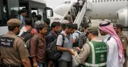 সৌদি আরবে এক সপ্তাহে ১৫ হাজারের বেশি অভিবাসী গ্রেপ্তার