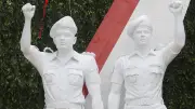 ‘দীপ্ত শপথ’ ভেঙে ফেলার পরও শহীদ পুলিশদের স্মৃতি মুছে যায়নি